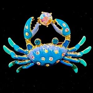 Betsey Johnson big crab ring. Free size. Pre owned